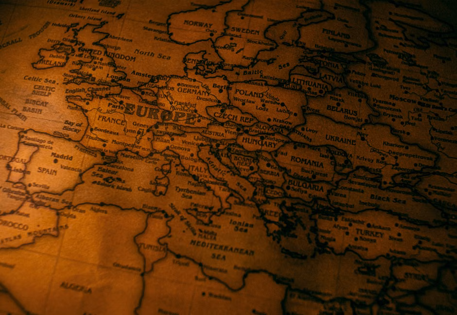 Why Join ESPA EHV: Understanding the Value of European Spa Networks Detailed vintage-style map of Europe showcasing classic travel routes and countries.